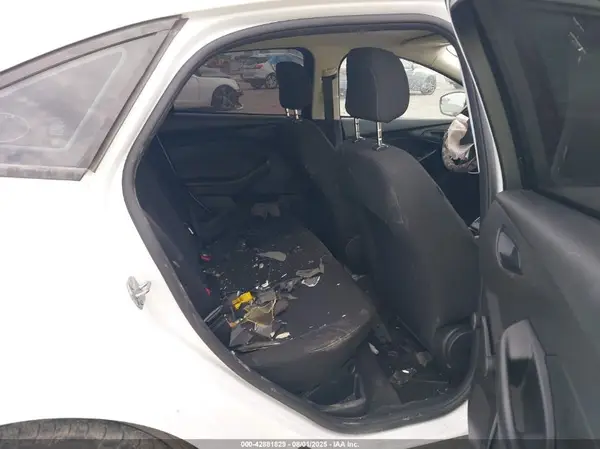 1FADP3E29JL277602 2018 FORD FOCUS - Image 8