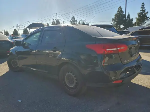 1FADP3E29JL304054 2018 FORD FOCUS - Image 2