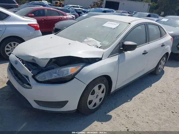 1FADP3E29JL307651 2018 FORD FOCUS - Image 2