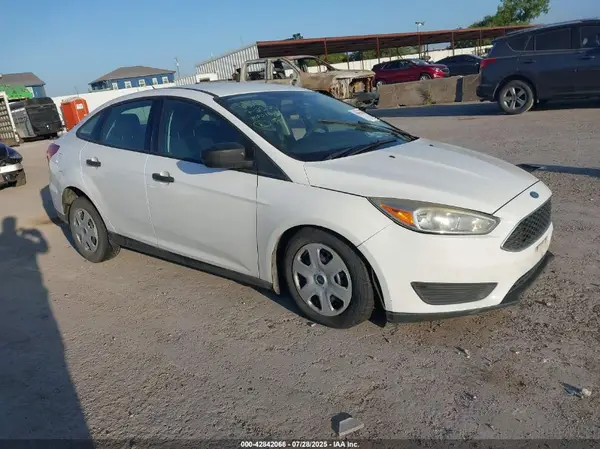 1FADP3E29JL311893 2018 FORD FOCUS - Image 1