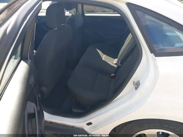 1FADP3E2XGL207213 2016 FORD FOCUS - Image 8