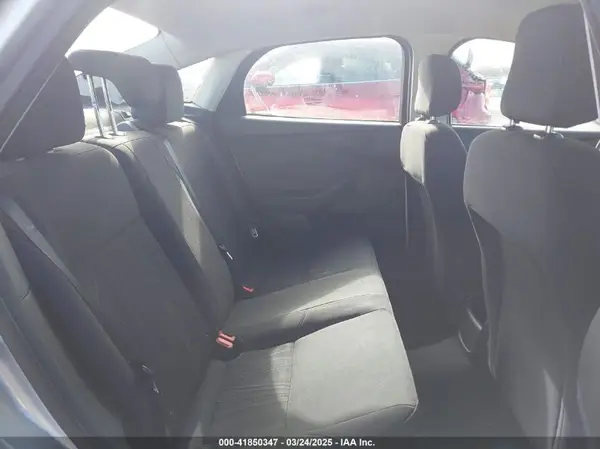 1FADP3E2XGL366085 2016 FORD FOCUS - Image 8