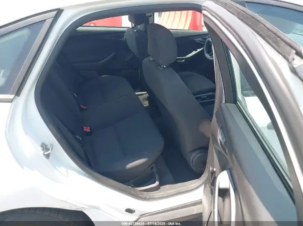 1FADP3E2XGL391908 2016 FORD FOCUS - Image 8
