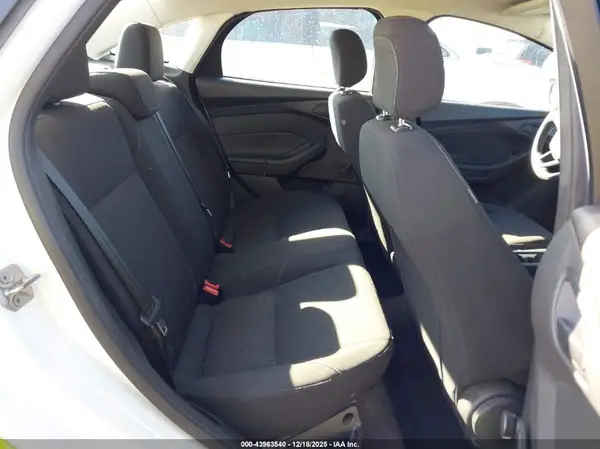 1FADP3E2XGL404849 2016 FORD FOCUS - Image 8