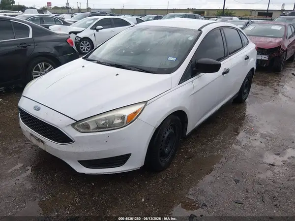 1FADP3E2XHL205110 2017 FORD FOCUS - Image 2