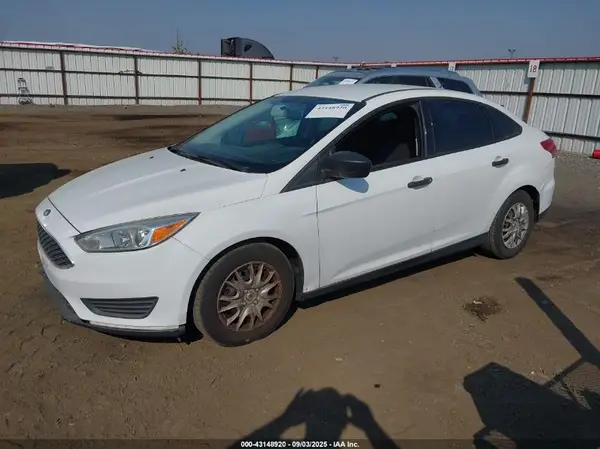 1FADP3E2XHL267008 2017 FORD FOCUS - Image 2