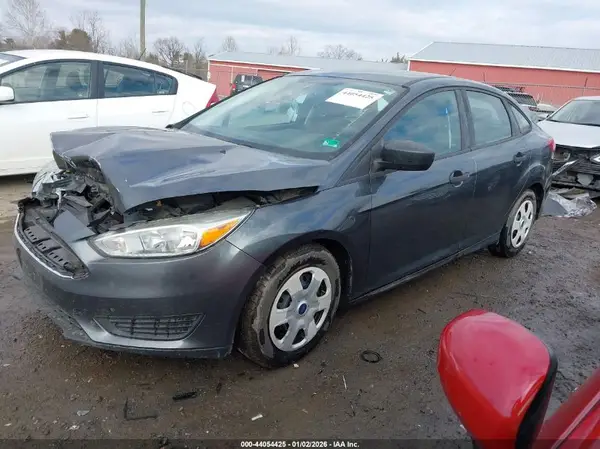 1FADP3E2XHL270040 2017 FORD FOCUS - Image 2