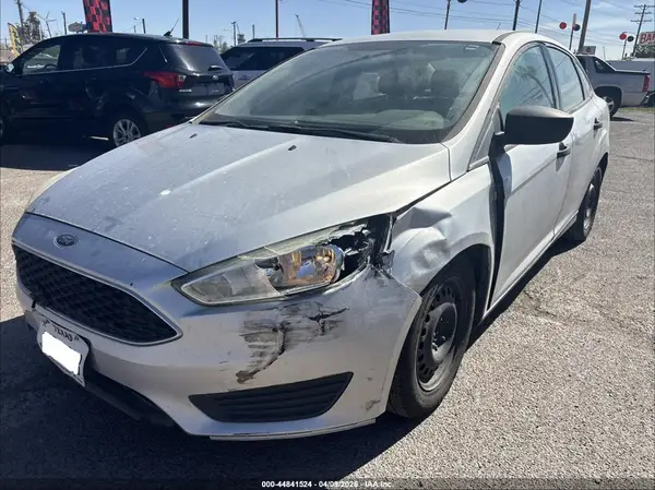 1FADP3E2XHL276680 2017 FORD FOCUS - Image 2