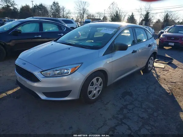 1FADP3E2XHL282673 2017 FORD FOCUS - Image 2
