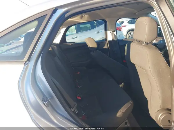 1FADP3E2XHL282673 2017 FORD FOCUS - Image 8