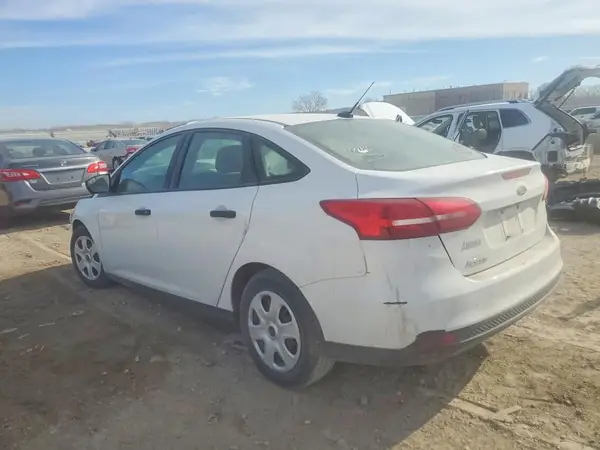 1FADP3E2XHL284312 2017 FORD FOCUS - Image 2