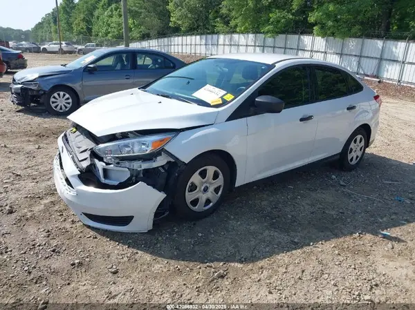 1FADP3E2XHL297786 2017 FORD FOCUS - Image 2