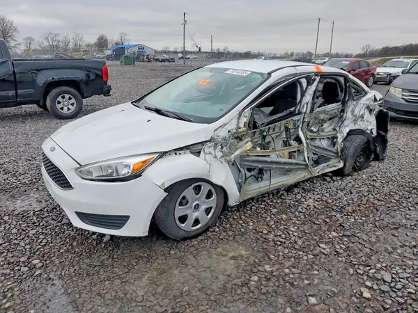 1FADP3E2XHL312593 2017 FORD FOCUS - Image 1