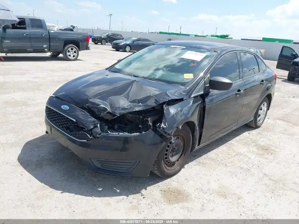 1FADP3E2XHL328759 2017 FORD FOCUS - Image 2