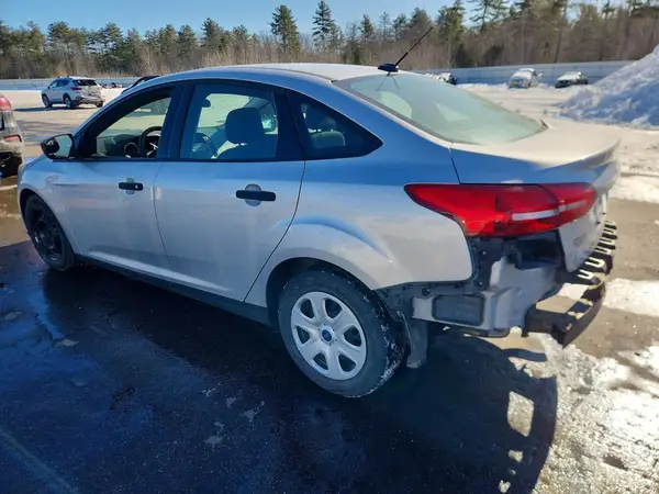 1FADP3E2XHL335422 2017 FORD FOCUS - Image 2