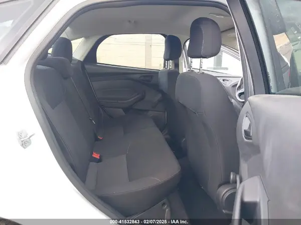 1FADP3E2XJL205131 2018 FORD FOCUS - Image 8