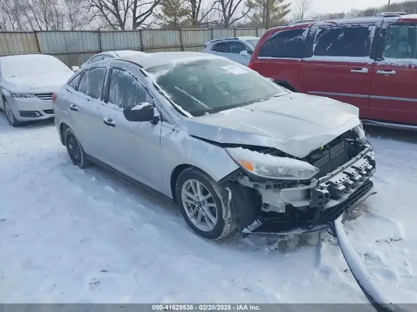 1FADP3E2XJL221961 2018 FORD FOCUS - Image 1