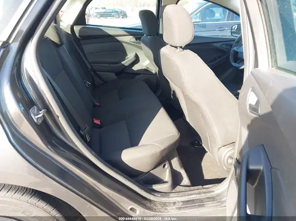 1FADP3E2XJL234757 2018 FORD FOCUS - Image 8