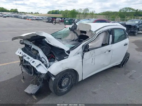 1FADP3E2XJL236122 2018 FORD FOCUS - Image 2