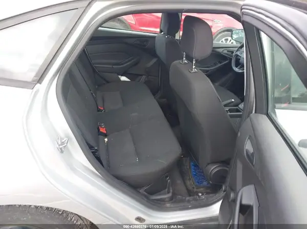 1FADP3E2XJL274529 2018 FORD FOCUS - Image 8