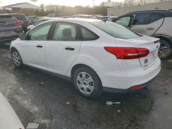 1FADP3E2XJL283912 2018 FORD FOCUS - Image 2