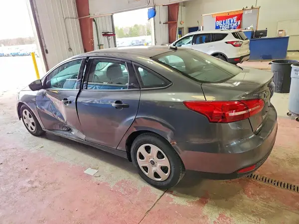 1FADP3E2XJL318478 2018 FORD FOCUS - Image 2