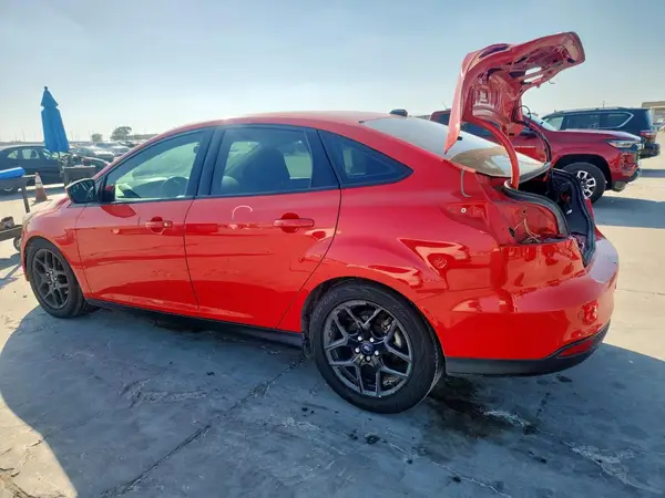 1FADP3F20GL235696 2016 FORD FOCUS - Image 2