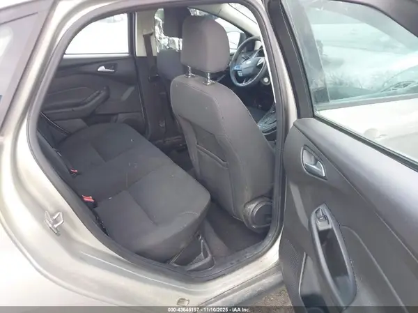 1FADP3F20GL247718 2016 FORD FOCUS - Image 8
