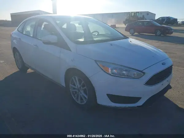 1FADP3F20GL277818 2016 FORD FOCUS - Image 1