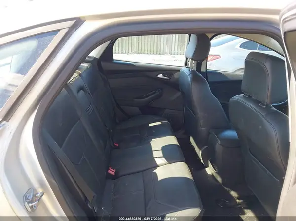 1FADP3F20GL332316 2016 FORD FOCUS - Image 8