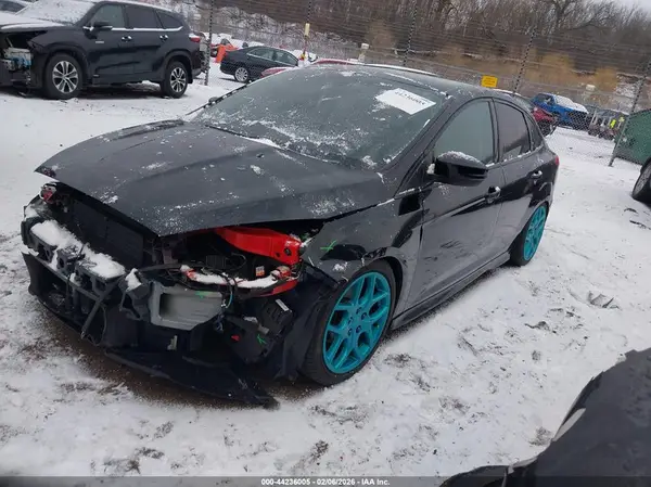 1FADP3F20GL358172 2016 FORD FOCUS - Image 2