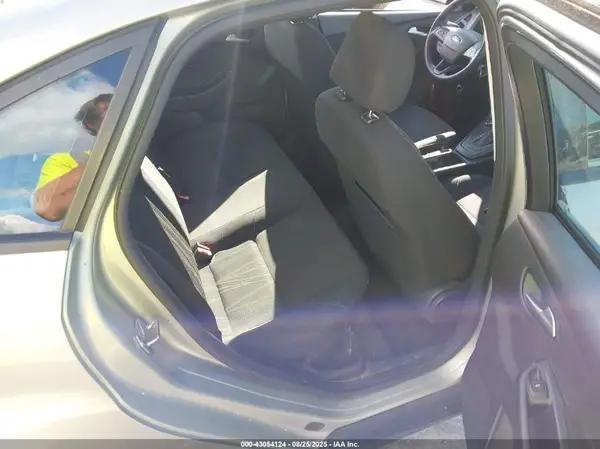 1FADP3F20GL378020 2016 FORD FOCUS - Image 8
