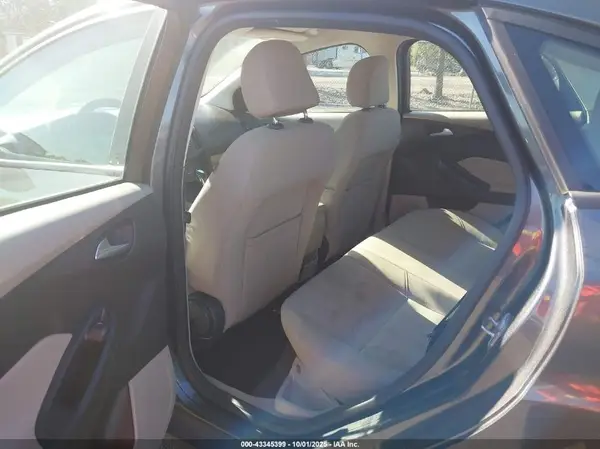 1FADP3F20GL390765 2016 FORD FOCUS - Image 8