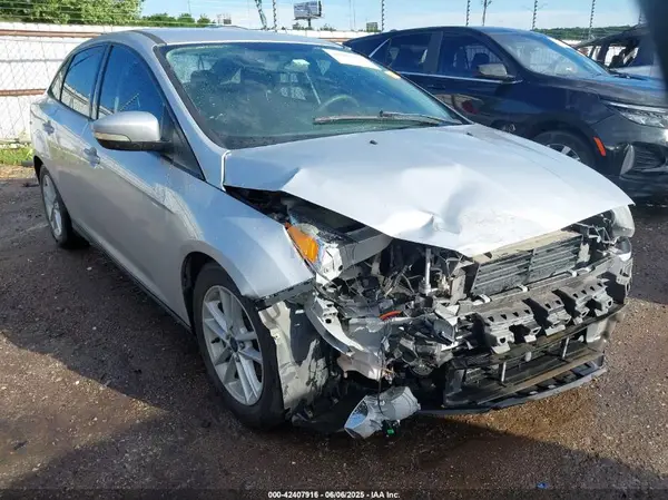 1FADP3F20GL395187 2016 FORD FOCUS - Image 1