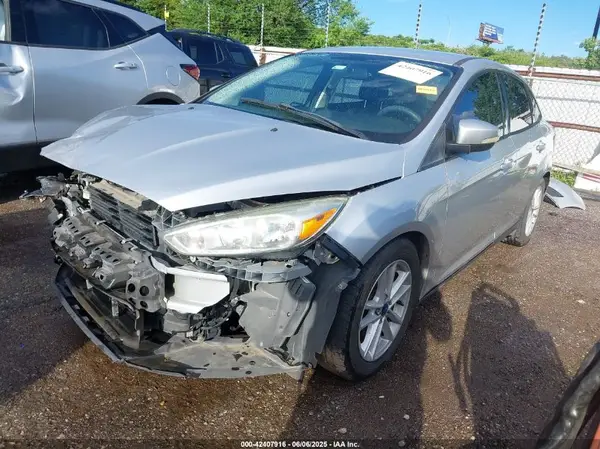 1FADP3F20GL395187 2016 FORD FOCUS - Image 2