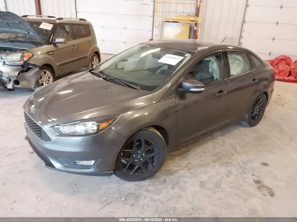 1FADP3F20GL398204 2016 FORD FOCUS - Image 2