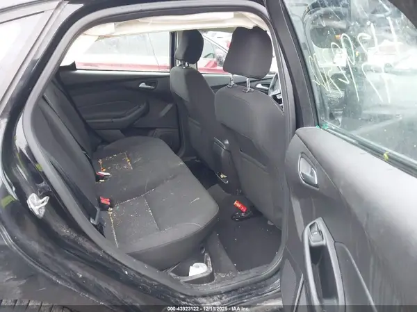 1FADP3F20HL205258 2017 FORD FOCUS - Image 8