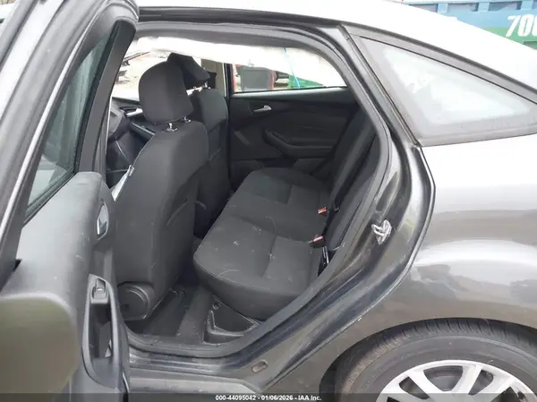 1FADP3F20HL216860 2017 FORD FOCUS - Image 8