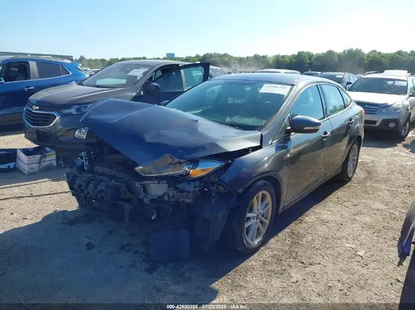 1FADP3F20HL221993 2017 FORD FOCUS - Image 2