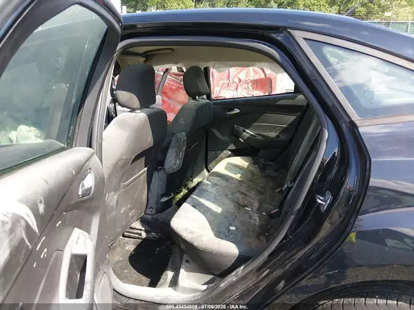 1FADP3F20HL237689 2017 FORD FOCUS - Image 8