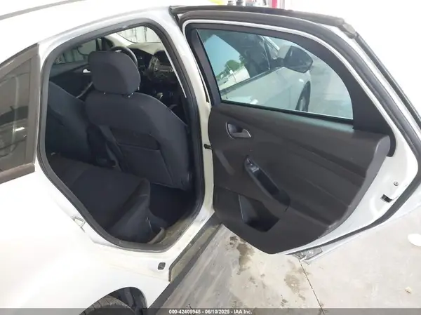 1FADP3F20HL268649 2017 FORD FOCUS - Image 8