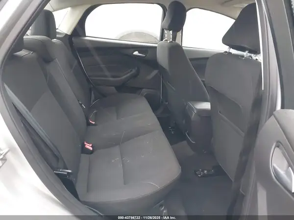 1FADP3F20HL288495 2017 FORD FOCUS - Image 8