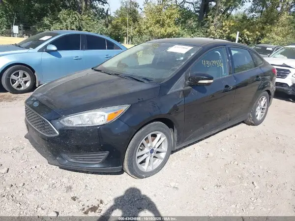 1FADP3F20HL318207 2017 FORD FOCUS - Image 2
