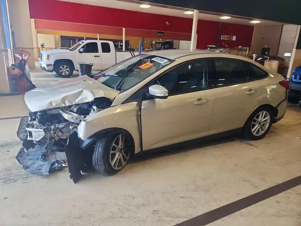 1FADP3F20HL333712 2017 FORD FOCUS - Image 1