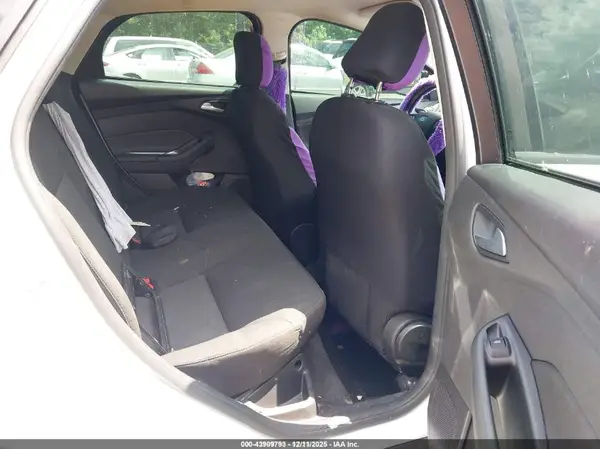 1FADP3F20HL335945 2017 FORD FOCUS - Image 8