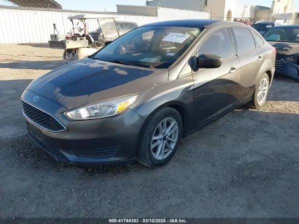 1FADP3F20JL216525 2018 FORD FOCUS - Image 2