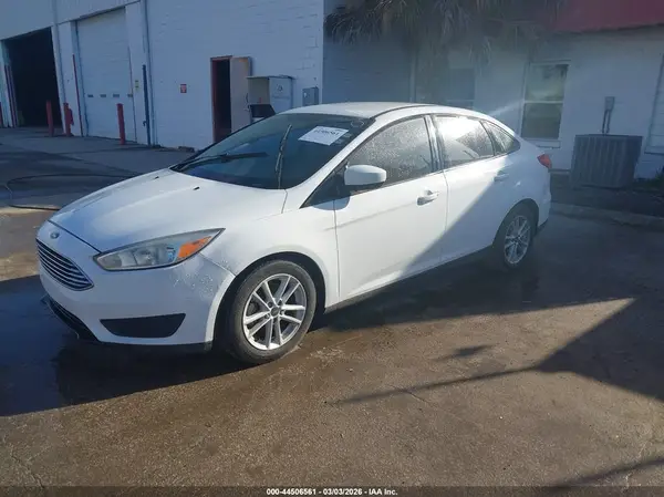 1FADP3F20JL218016 2018 FORD FOCUS - Image 2