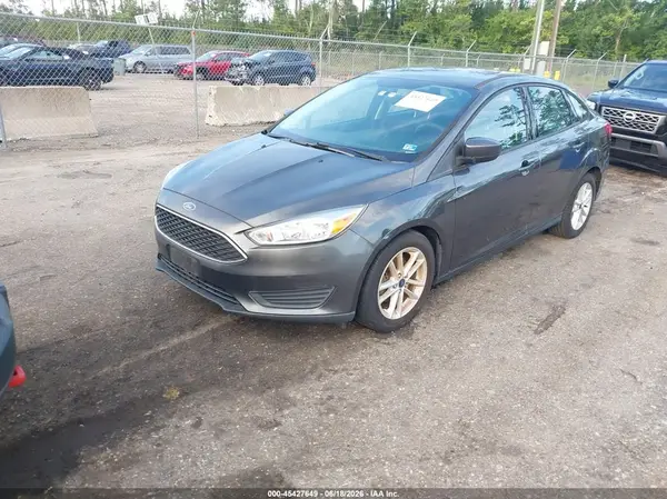 1FADP3F20JL218260 2018 FORD FOCUS - Image 2