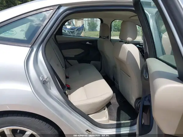 1FADP3F20JL241960 2018 FORD FOCUS - Image 8