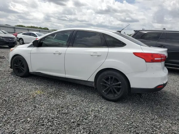 1FADP3F20JL250402 2018 FORD FOCUS - Image 2